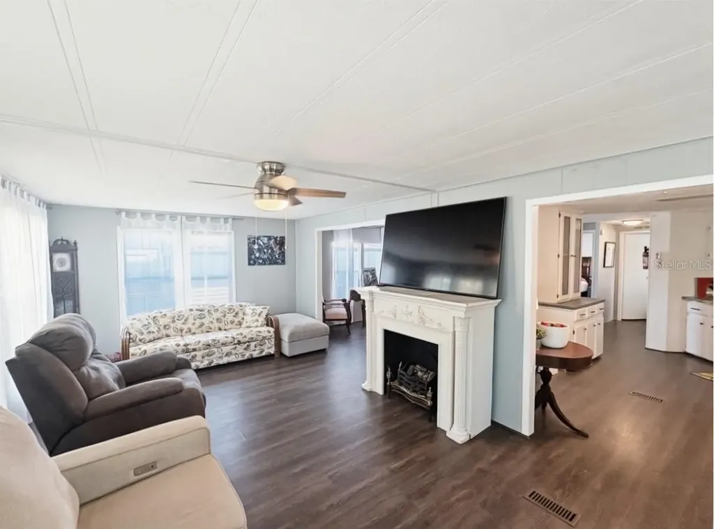 108 N Timber Trail Wildwood FL 34785