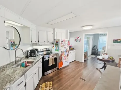 108 N Timber Trail Wildwood FL 34785