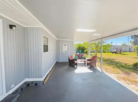 108 N Timber Trail Wildwood FL 34785