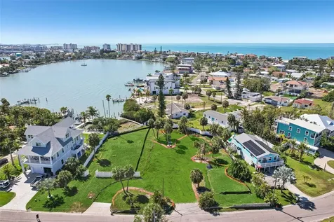 15825 Redington Drive Redington Beach FL 33708