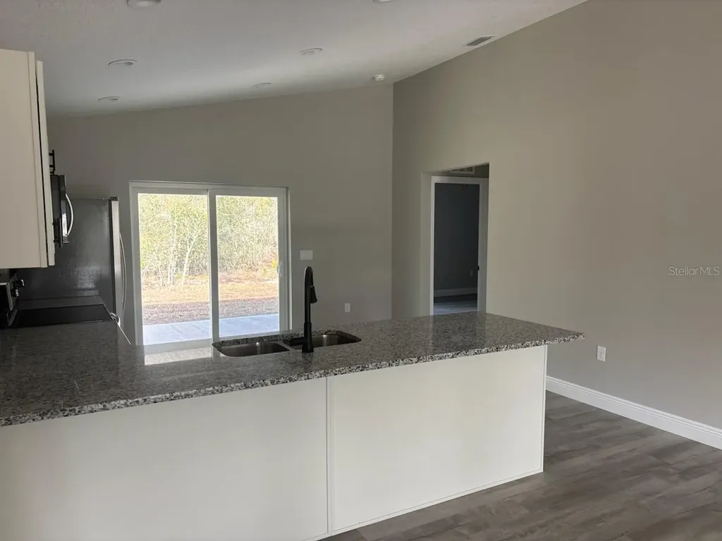 6642 N Roland Drive Dunnellon FL 34433