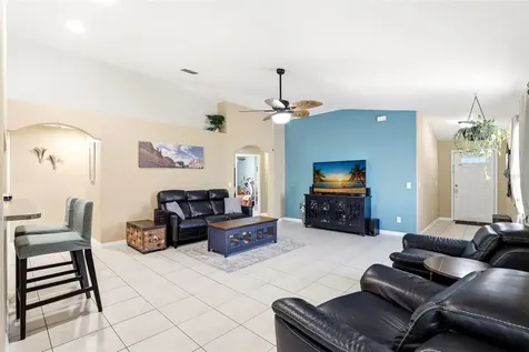 1907 Gadsen Boulevard Orlando FL 32812