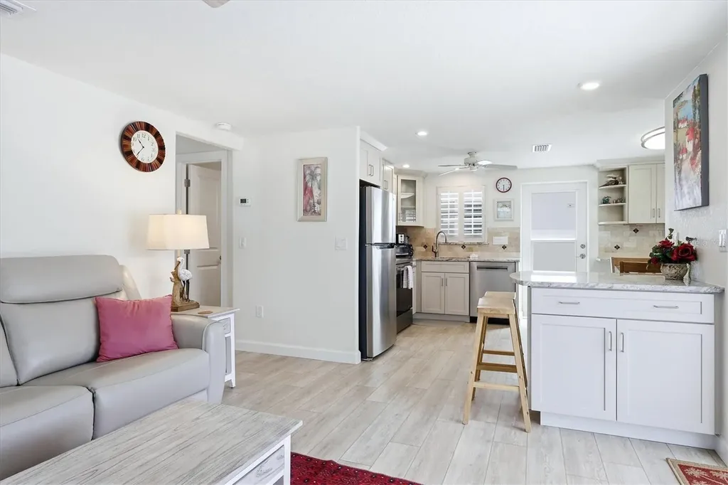 6154 Midnight Pass Road Sarasota FL 34242