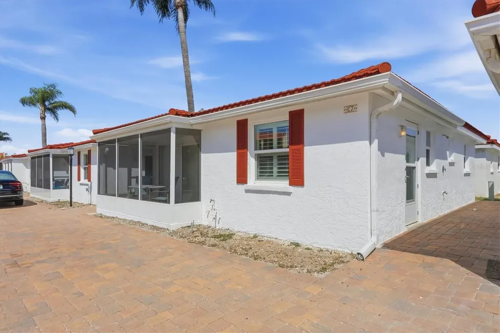 6154 Midnight Pass Road Sarasota FL 34242