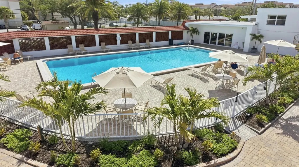 6154 Midnight Pass Road Sarasota FL 34242