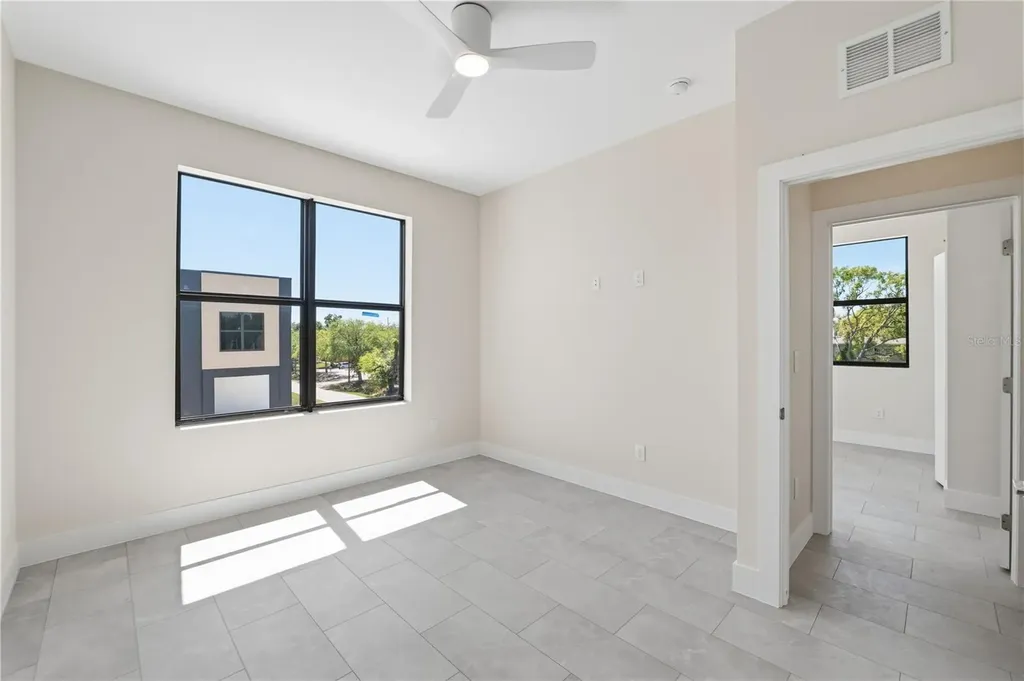 8459 Modano Place Tampa FL 33614
