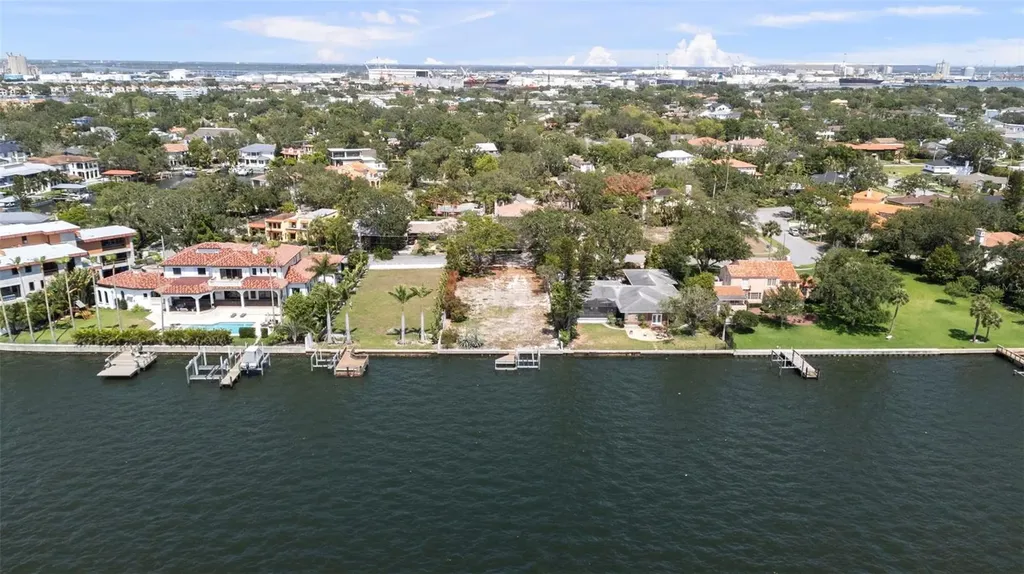 214 Blanca Avenue Tampa FL 33606