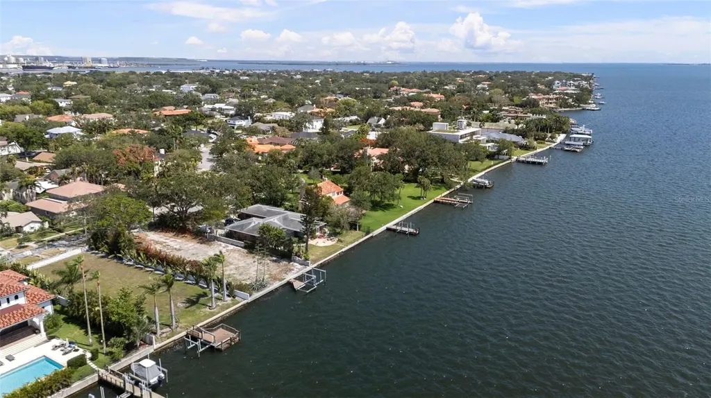 214 Blanca Avenue Tampa FL 33606