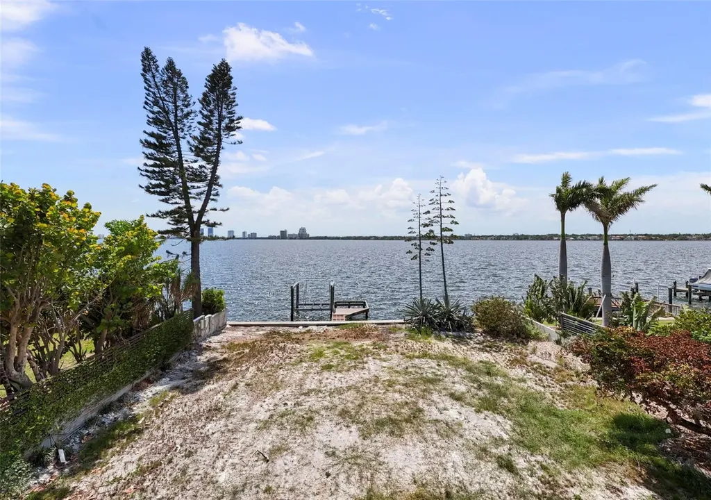 214 Blanca Avenue Tampa FL 33606