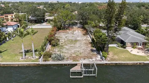 214 Blanca Avenue Tampa FL 33606