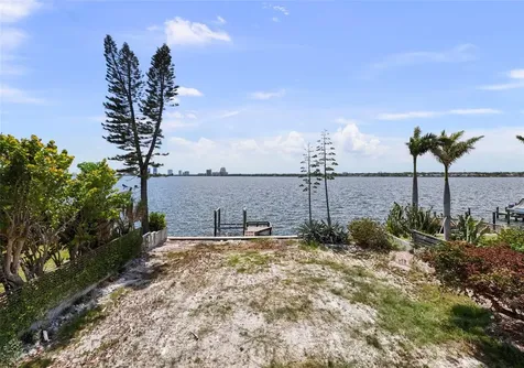 214 Blanca Avenue Tampa FL 33606