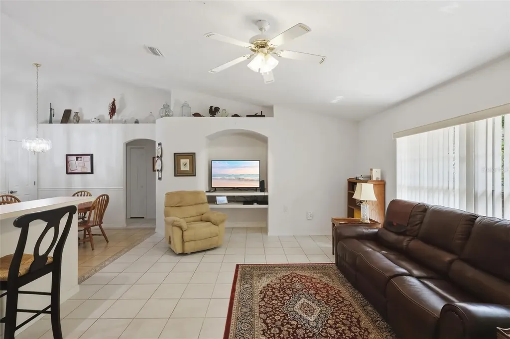 1028 Collins Avenue Orange City FL 32763