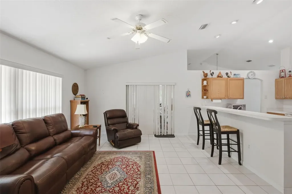 1028 Collins Avenue Orange City FL 32763