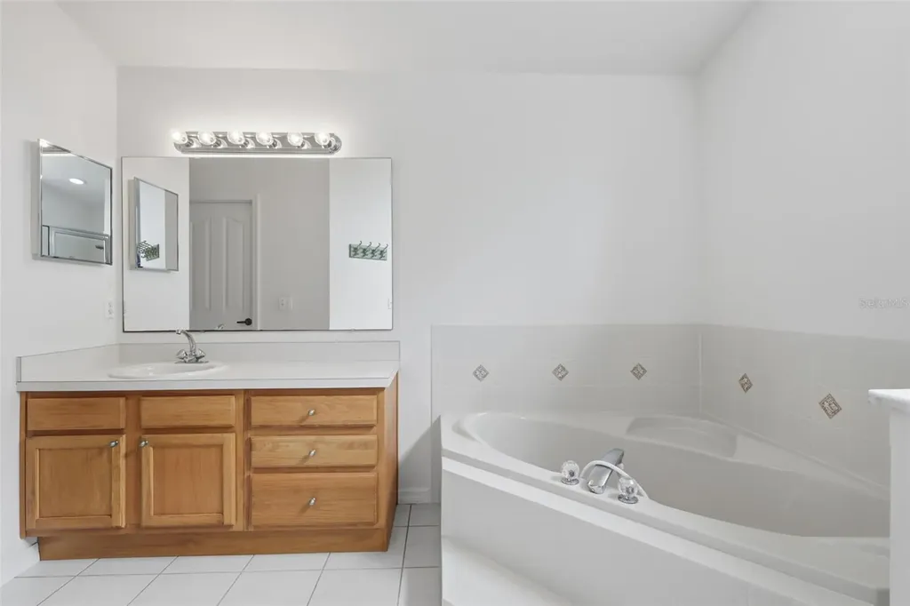 1028 Collins Avenue Orange City FL 32763