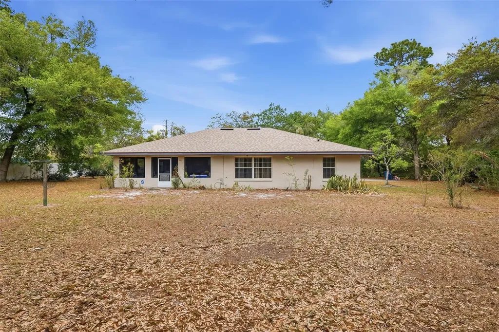 1028 Collins Avenue Orange City FL 32763