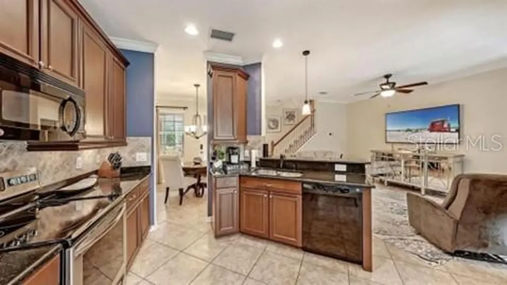 8128 Villa Grande Court Sarasota FL 34243