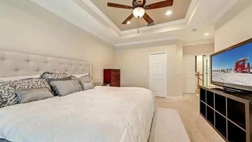 8128 Villa Grande Court Sarasota FL 34243