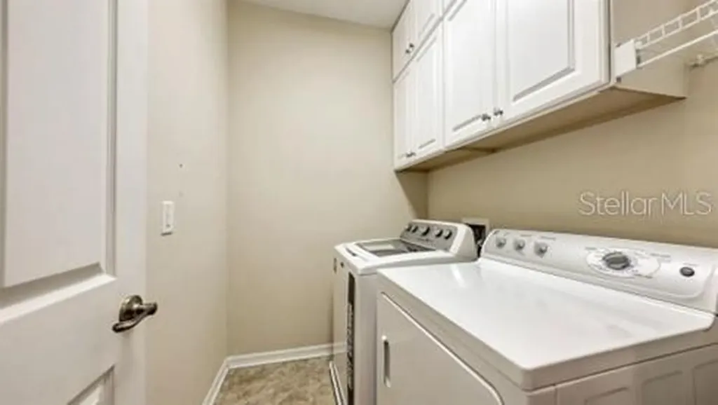 8128 Villa Grande Court Sarasota FL 34243
