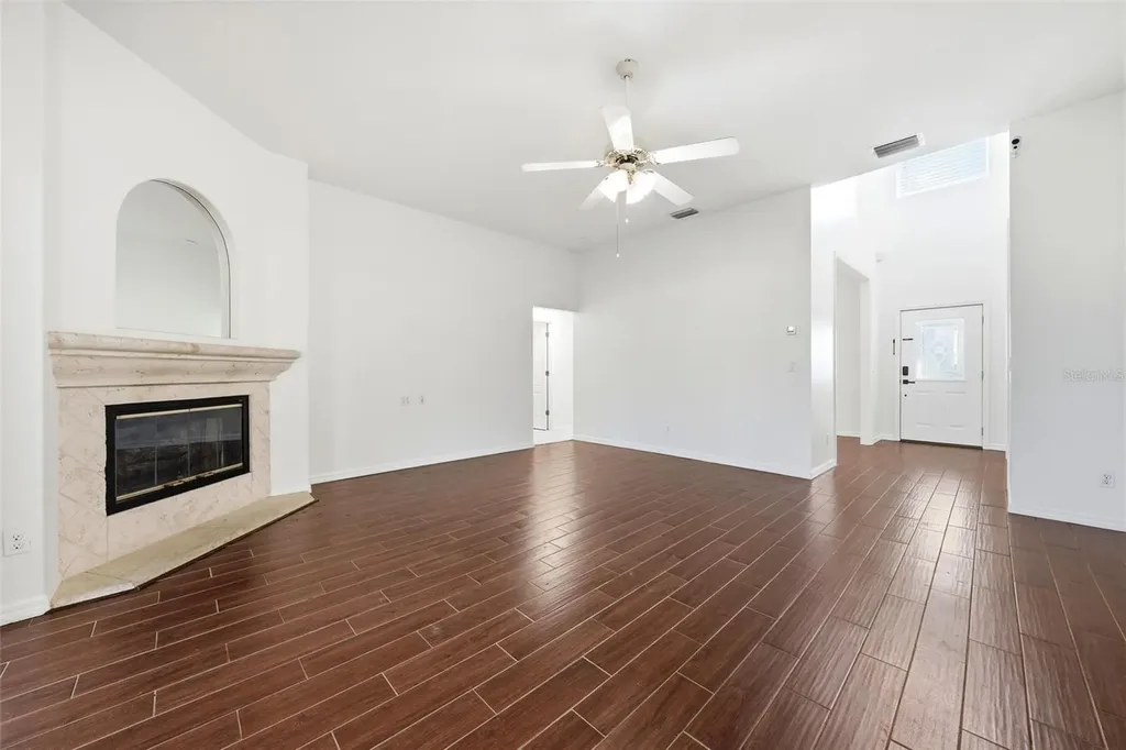 3333 Site To See Avenue Eustis FL 32726