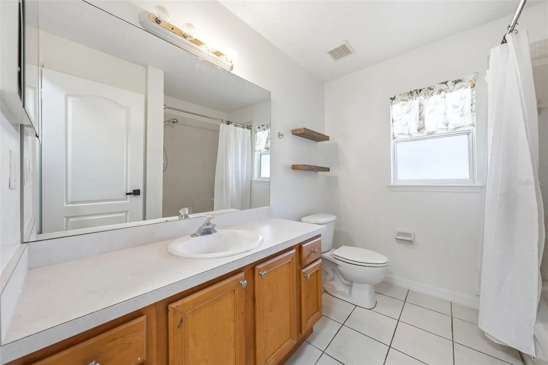 3333 Site To See Avenue Eustis FL 32726