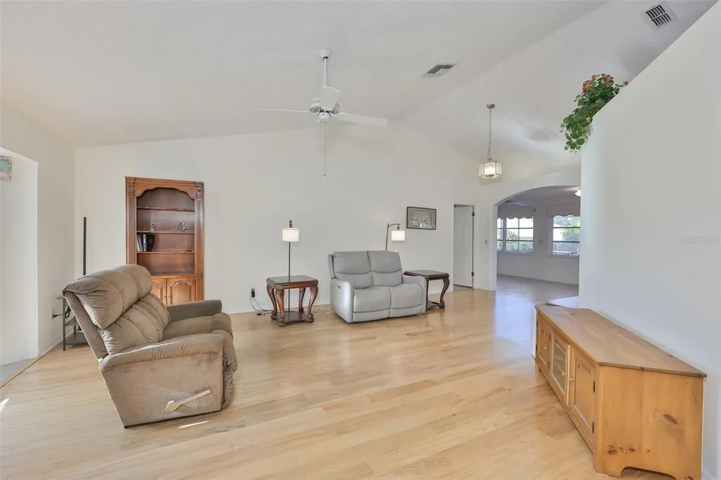 2023 New Bedford Drive Sun City Center FL 33573