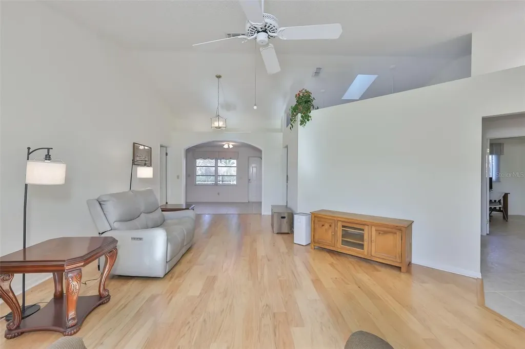 2023 New Bedford Drive Sun City Center FL 33573