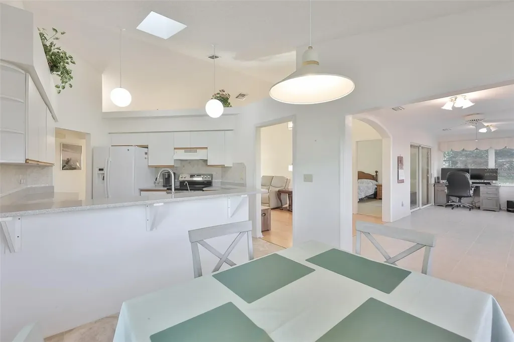 2023 New Bedford Drive Sun City Center FL 33573