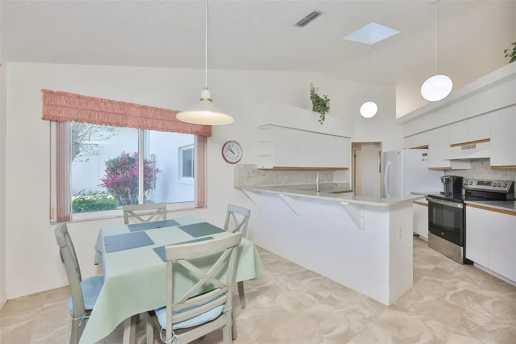 2023 New Bedford Drive Sun City Center FL 33573