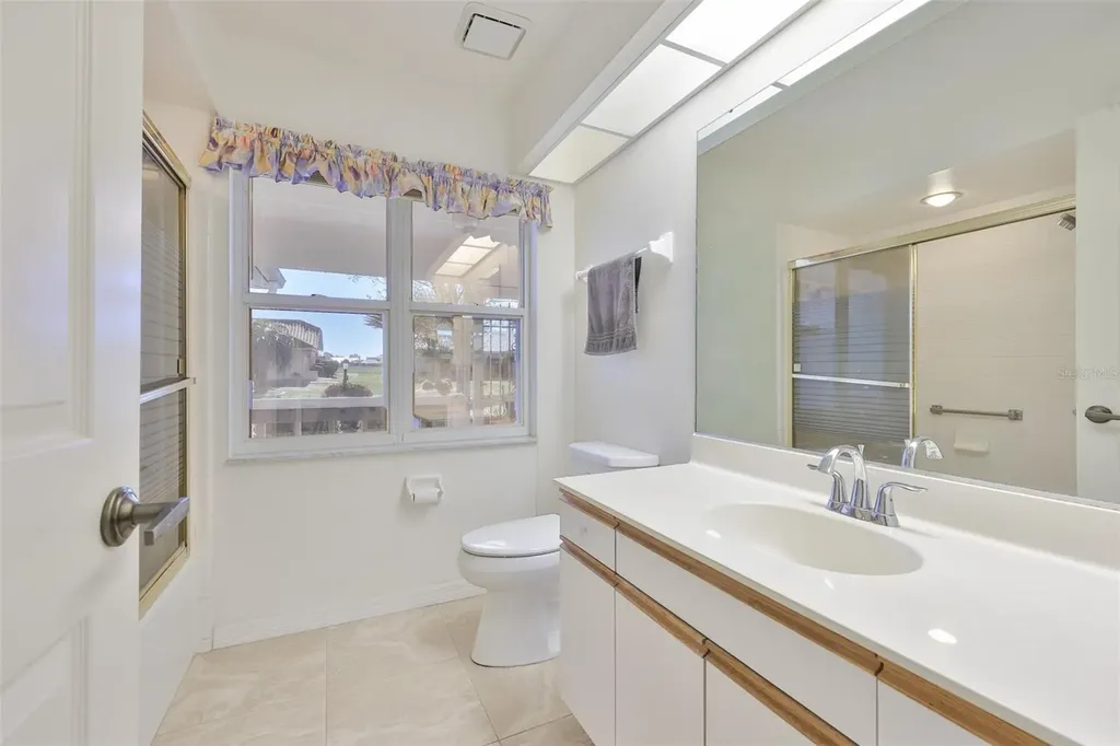 2023 New Bedford Drive Sun City Center FL 33573