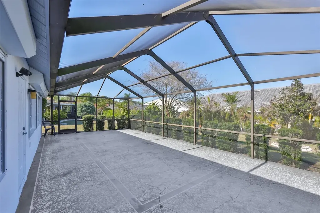 2023 New Bedford Drive Sun City Center FL 33573