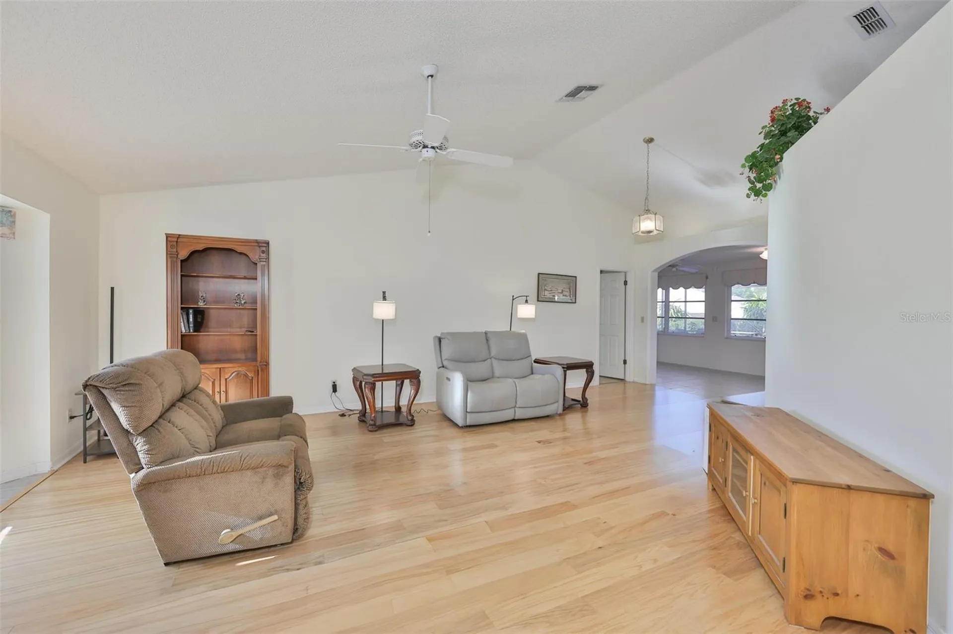 2023 New Bedford Drive Sun City Center FL 33573