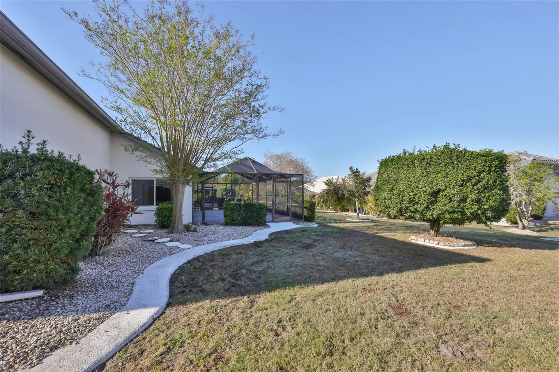 2023 New Bedford Drive Sun City Center FL 33573