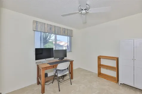 2023 New Bedford Drive Sun City Center FL 33573