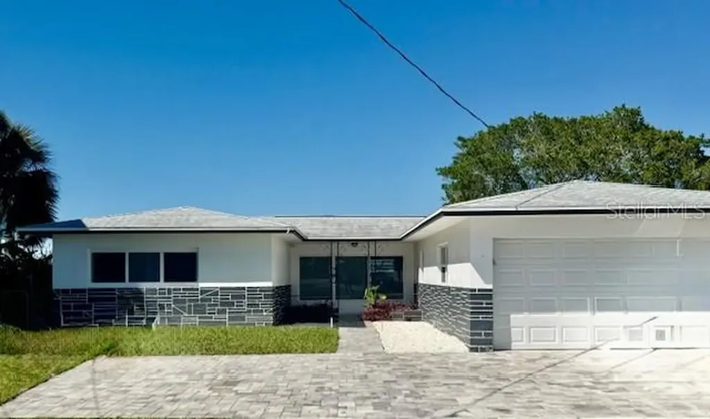584 Crystal Drive Madeira Beach FL 33708