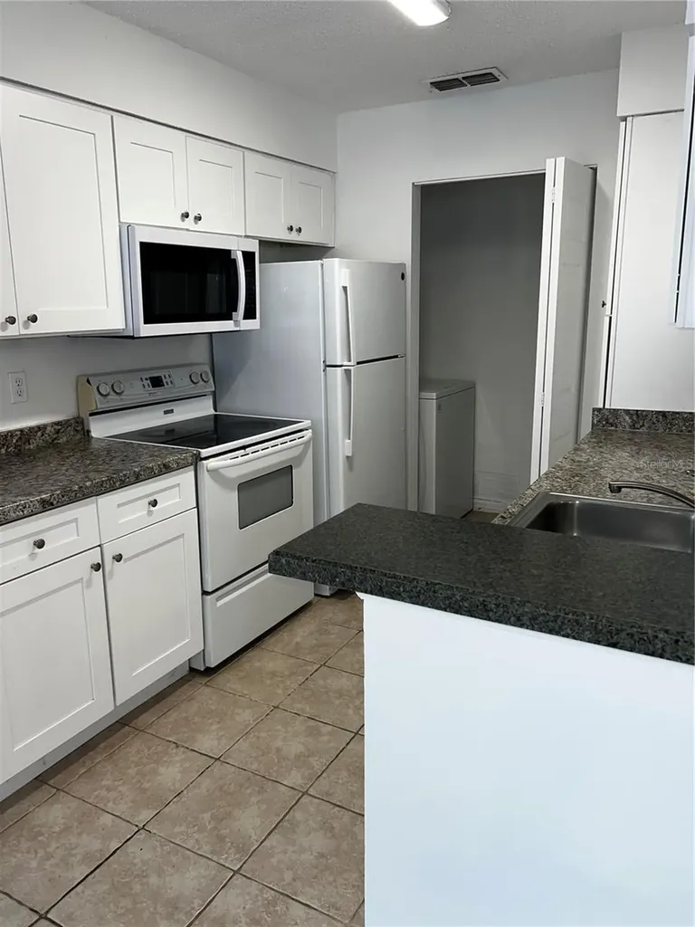 1069 S Hiawassee Road Orlando FL 32835