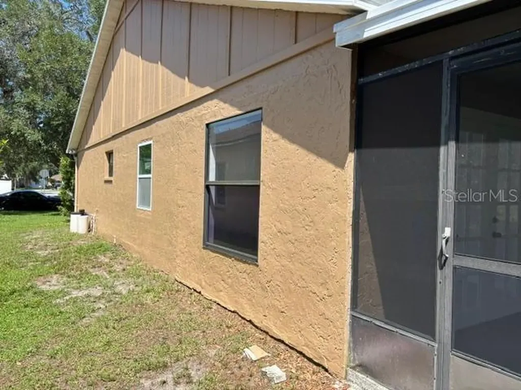 1723 Bell Ranch Street Brandon FL 33511