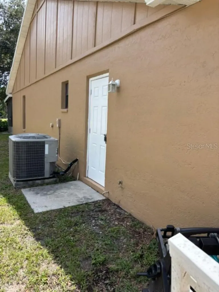 1723 Bell Ranch Street Brandon FL 33511