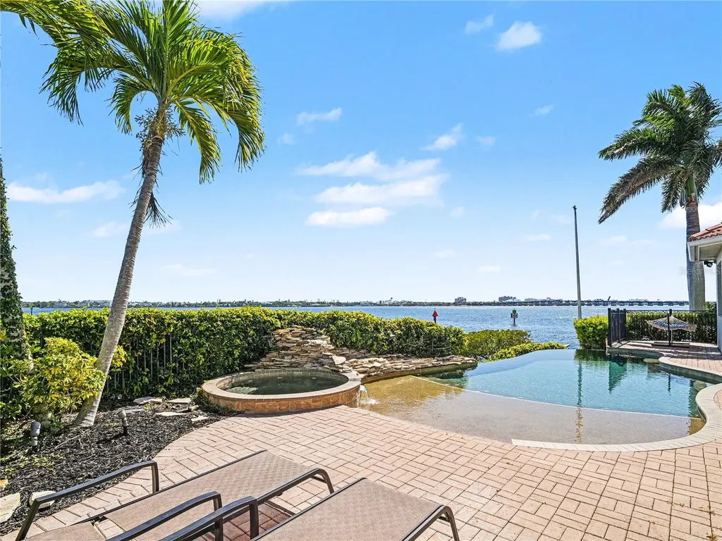 102 12th Avenue E Palmetto FL 34221