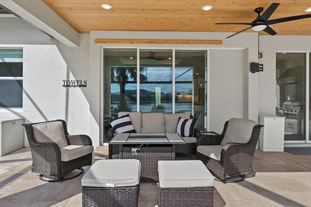 3242 Anchor Bay Trail Bradenton FL 34211