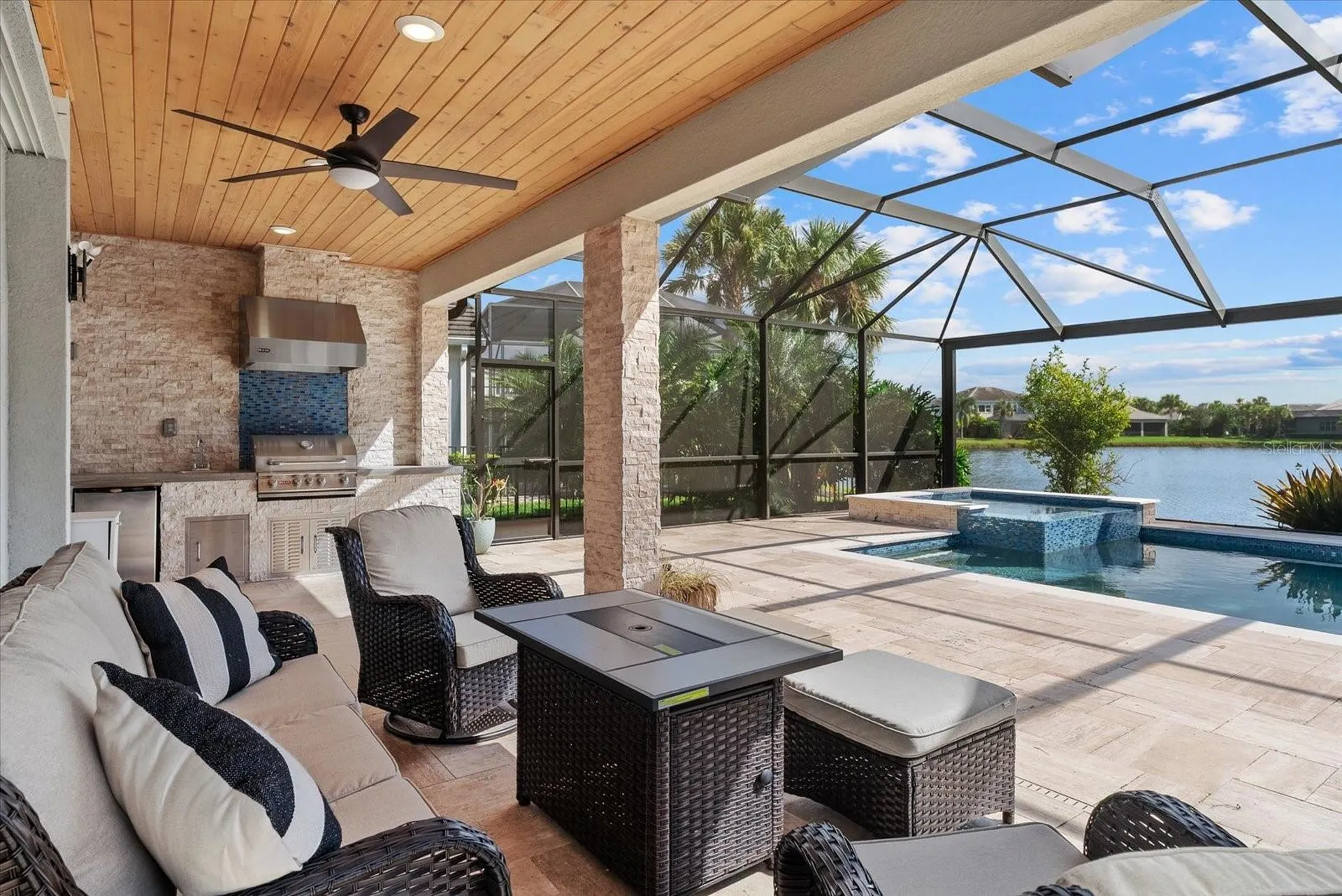 3242 Anchor Bay Trail Bradenton FL 34211