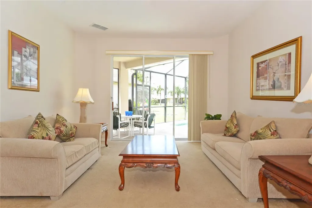 423 Corvina Drive Davenport FL 33897