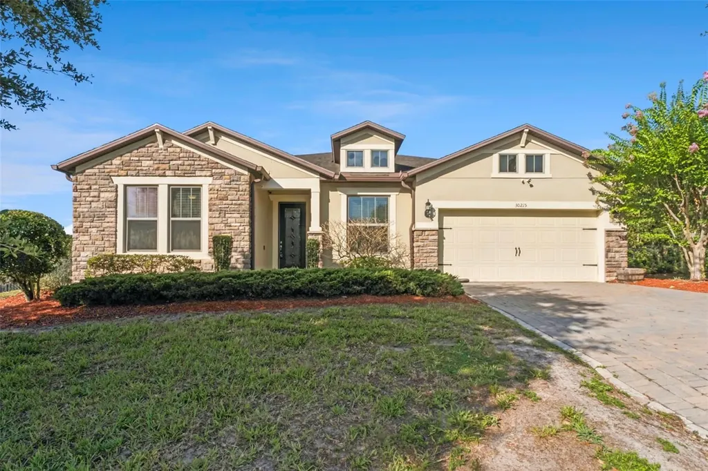30215 Bretton Loop Mount Dora FL 32757