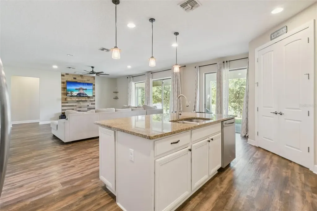30215 Bretton Loop Mount Dora FL 32757