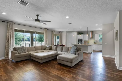 30215 Bretton Loop Mount Dora FL 32757
