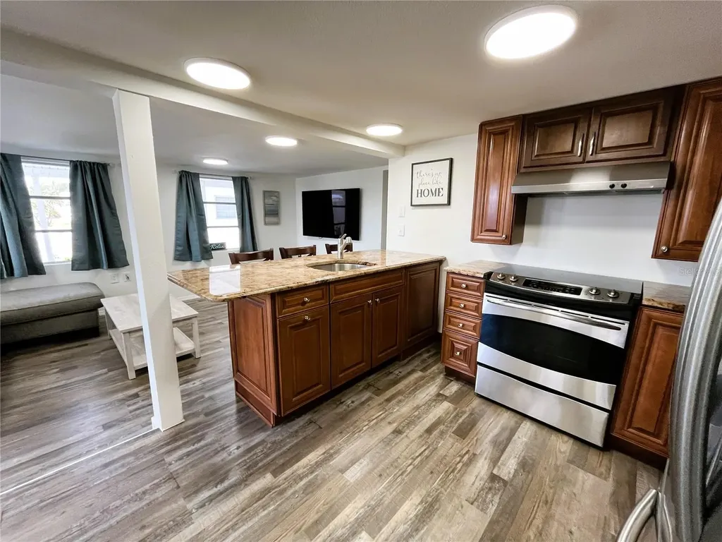 6605 Connecticut Street Bradenton FL 34207
