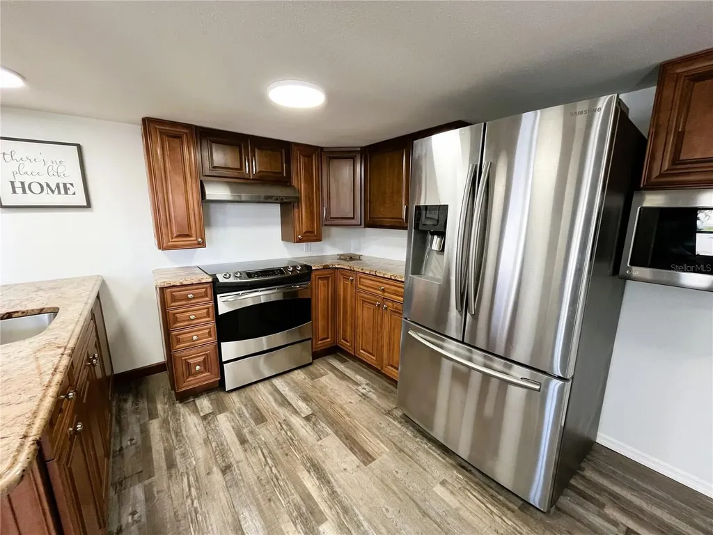 6605 Connecticut Street Bradenton FL 34207