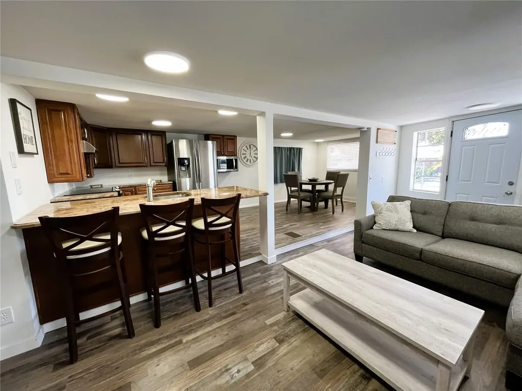 6605 Connecticut Street Bradenton FL 34207