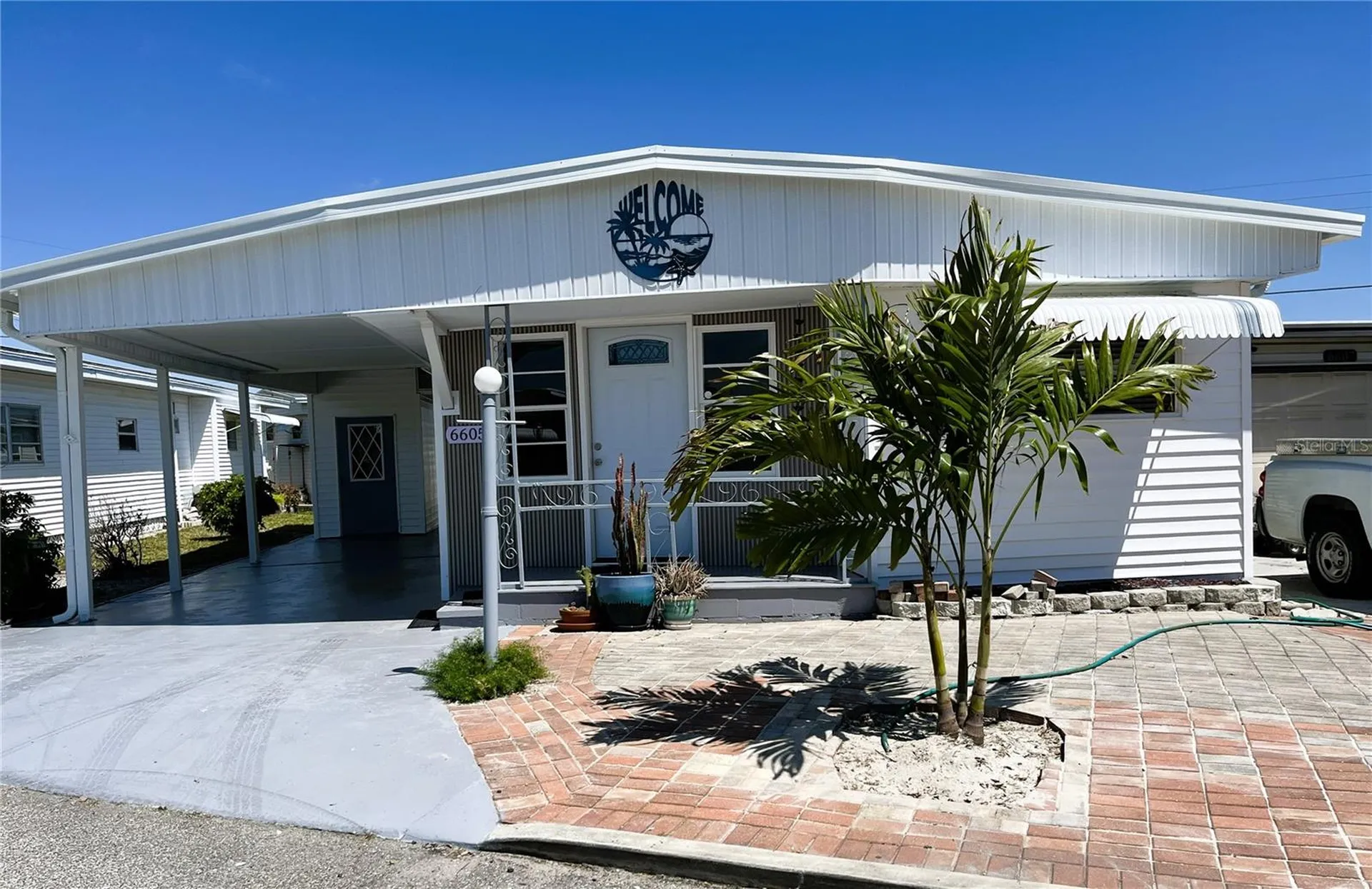 6605 Connecticut Street Bradenton FL 34207