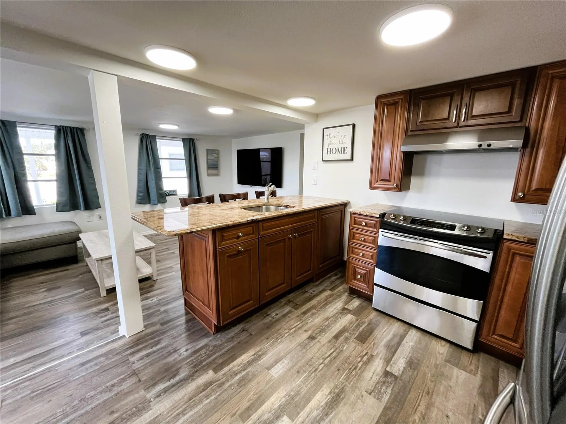 6605 Connecticut Street Bradenton FL 34207