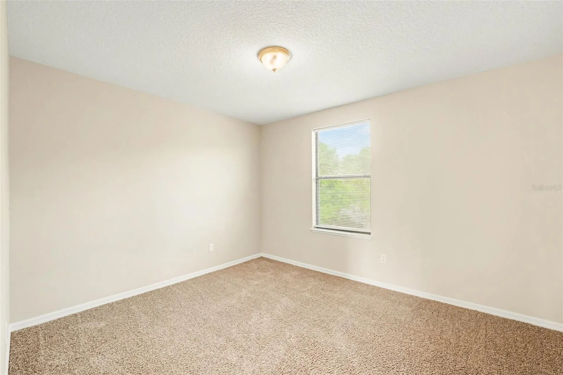 2727 Eagle Cliff Drive Kissimmee FL 34746